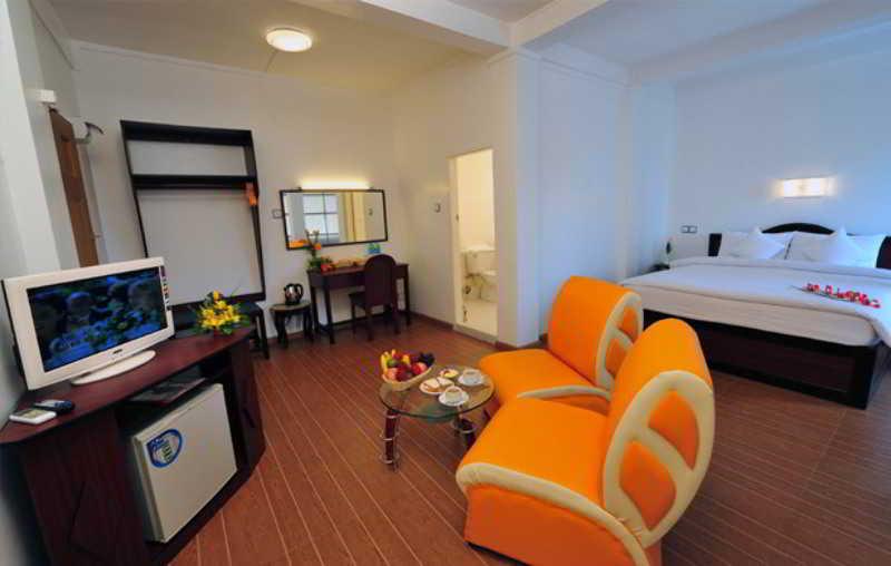 Clover Hotel Yangon Eksteriør bilde