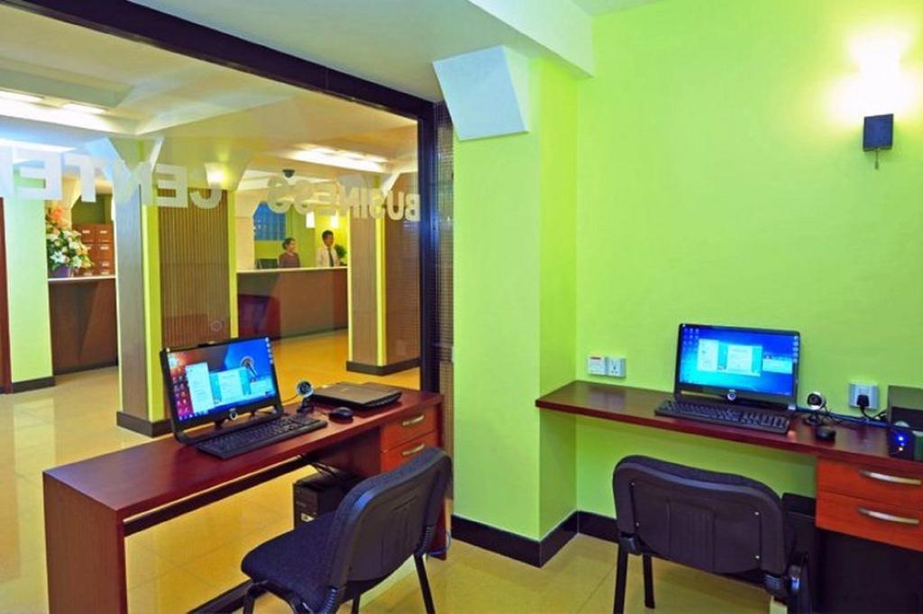 Clover Hotel Yangon Eksteriør bilde