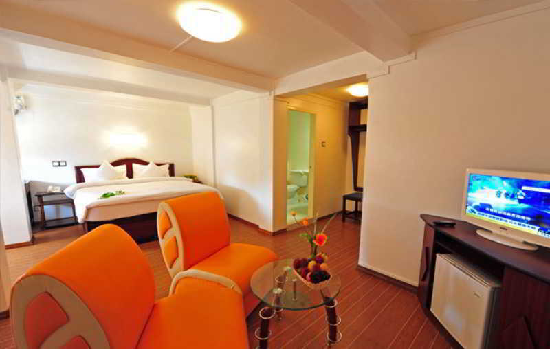 Clover Hotel Yangon Eksteriør bilde