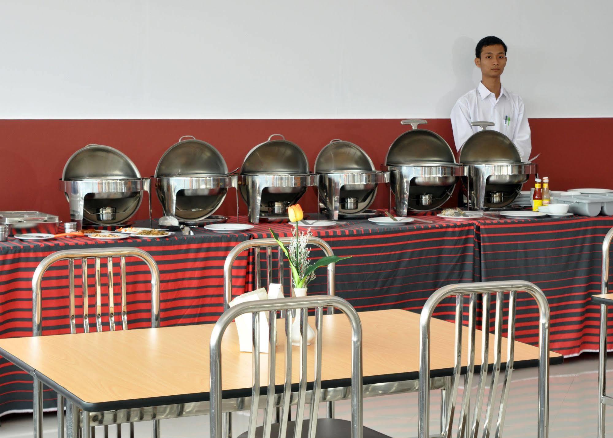 Clover Hotel Yangon Eksteriør bilde